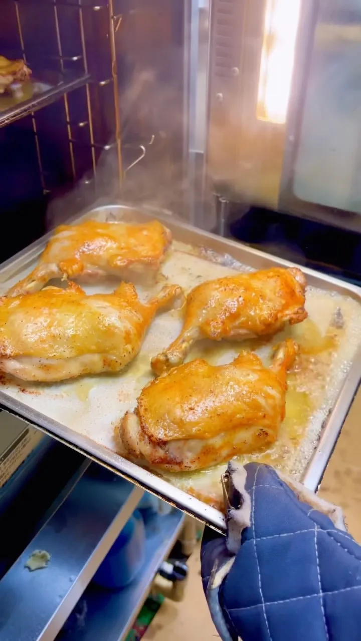 福岡で骨付き鳥ランチなら🍗